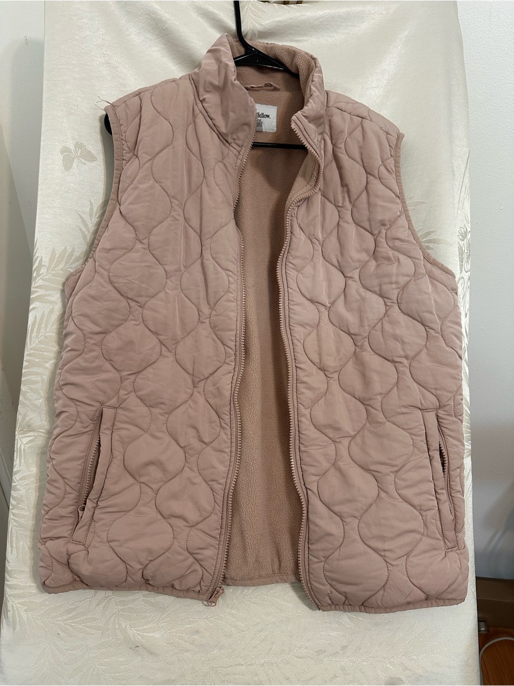 Goodfellow & Co Quilted Sleeveless Vest in Dusty Rose